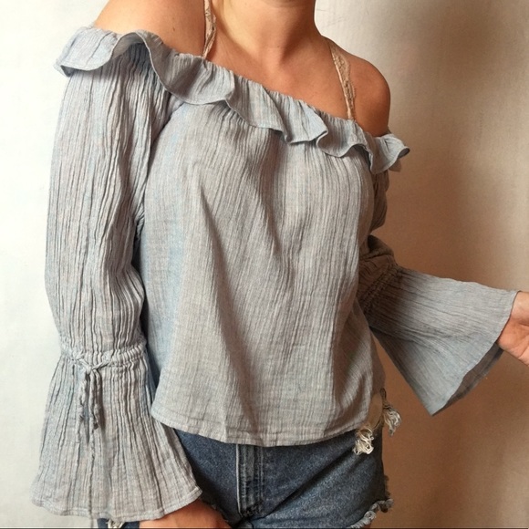 Club Monaco Tops - CLUB MONACO 100% COTTON BARDOT BELL SLEEVE BLOUSE